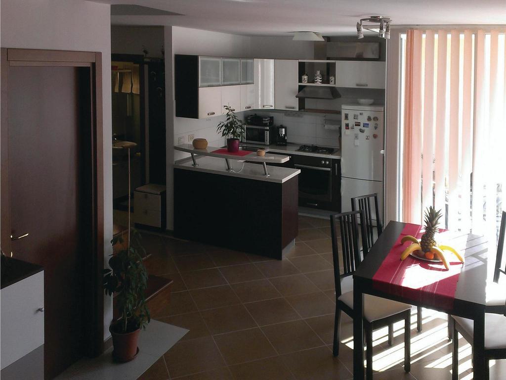 Apartment Romantika-1 By Interhome โรวีน ภายนอก รูปภาพ